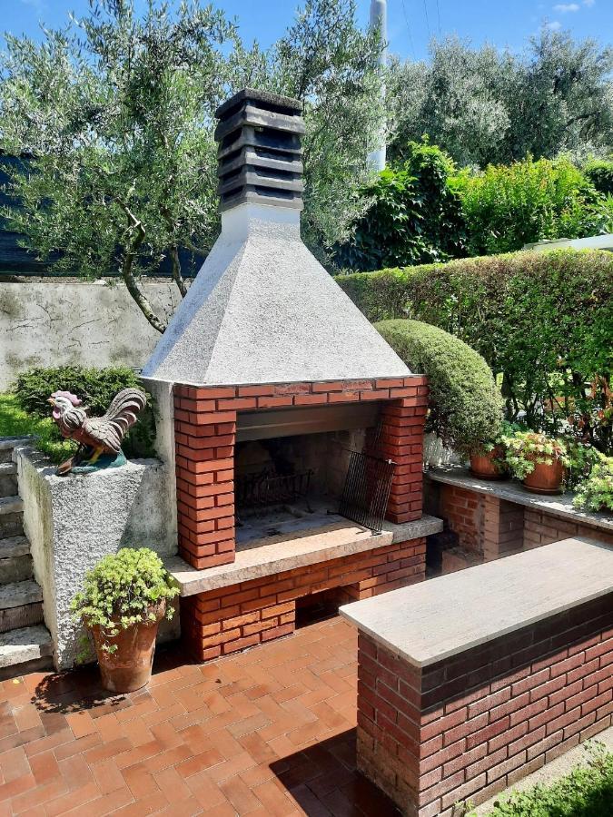 Residenza Palmira Bardolino Apartment Calmasino Bagian luar foto