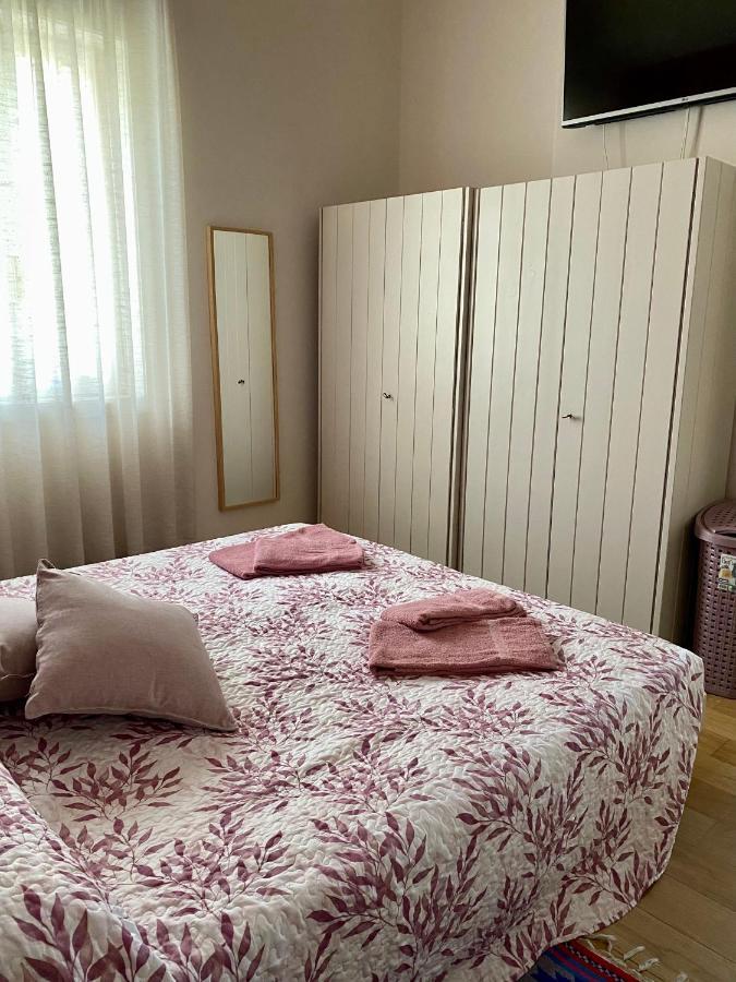 Residenza Palmira Bardolino Apartment Calmasino Bagian luar foto